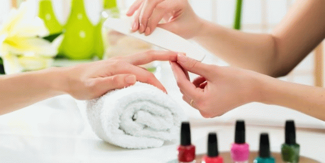 Από 5€ Express Manι -Pedi ή 12€ Ημιμόνιμο Spa Mani- Pedi στον σύγχρονο χώρο Ομορφιάς «Beauty Club» στην Καλλιθέα.