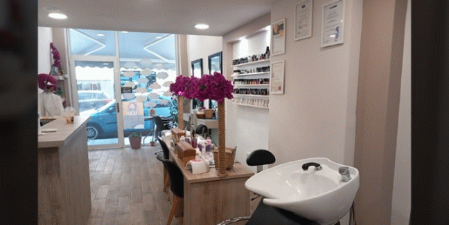 Από 5€ Express Manι -Pedi ή 12€ Ημιμόνιμο Spa Mani- Pedi στον σύγχρονο χώρο Ομορφιάς «Beauty Club» στην Καλλιθέα.